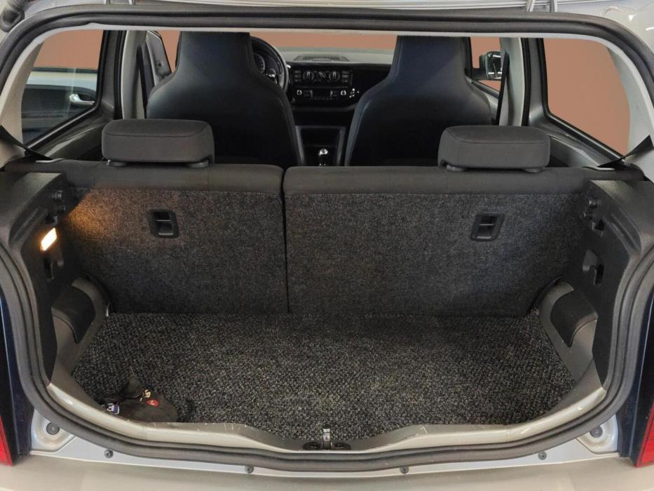 VOLKSWAGEN up! 2016