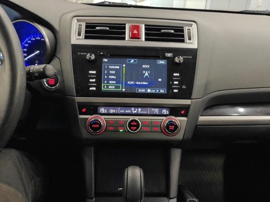 SUBARU Outback 2016