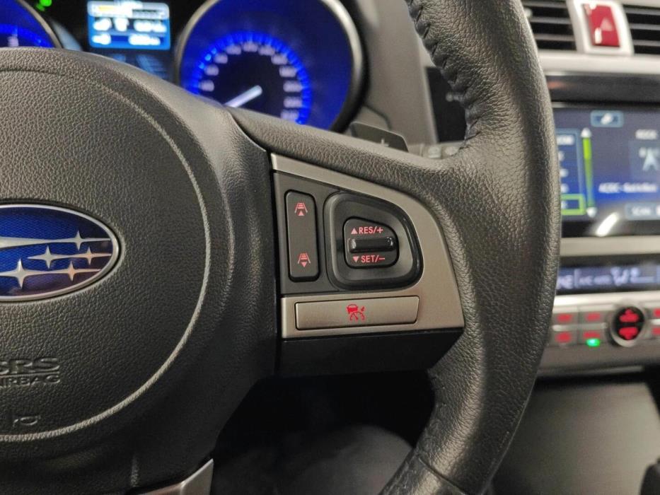 SUBARU Outback 2016