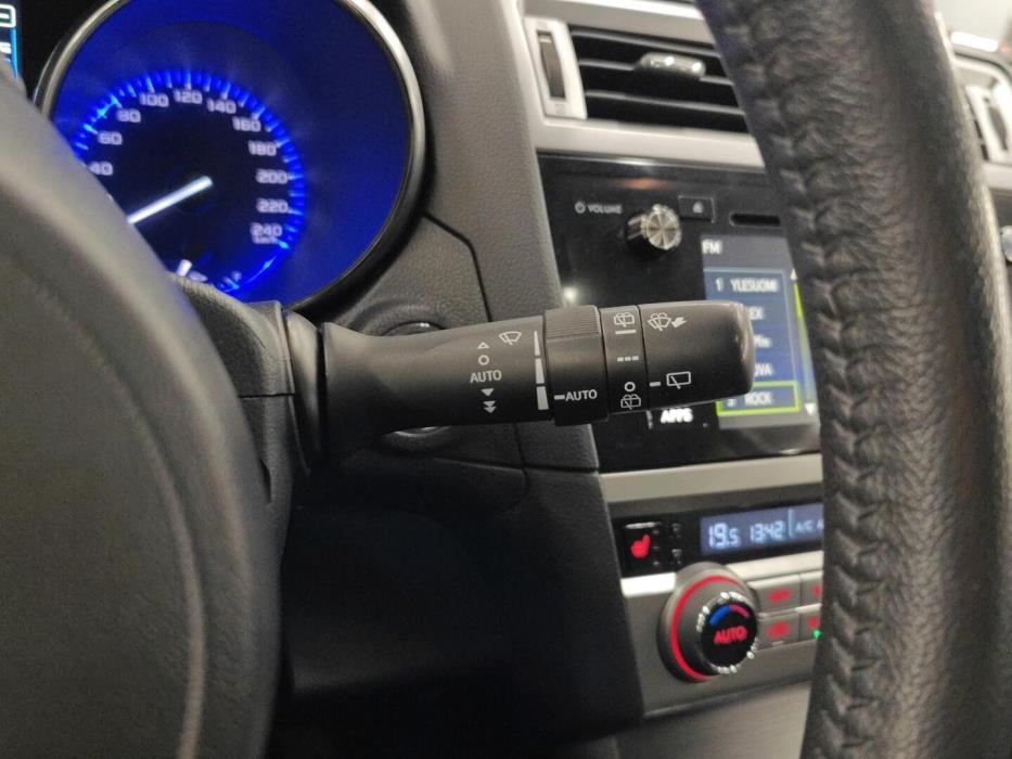 SUBARU Outback 2016