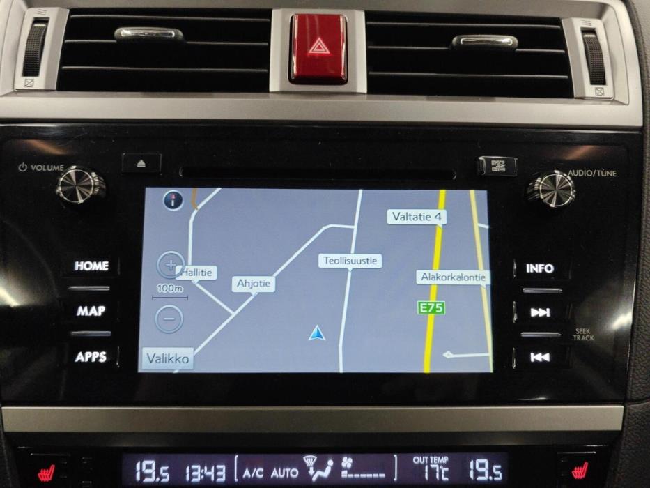 SUBARU Outback 2016