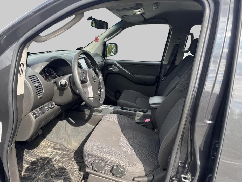 NISSAN Navara 2008