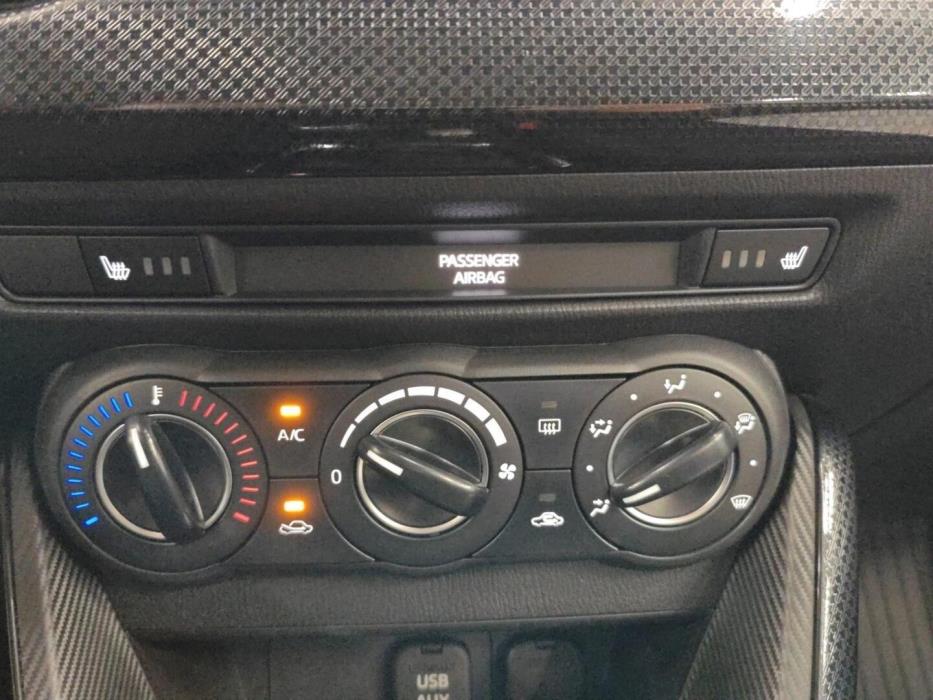MAZDA Mazda2 2018