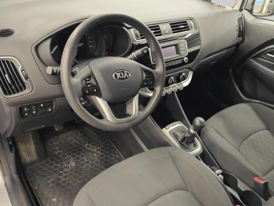KIA RIO 2016