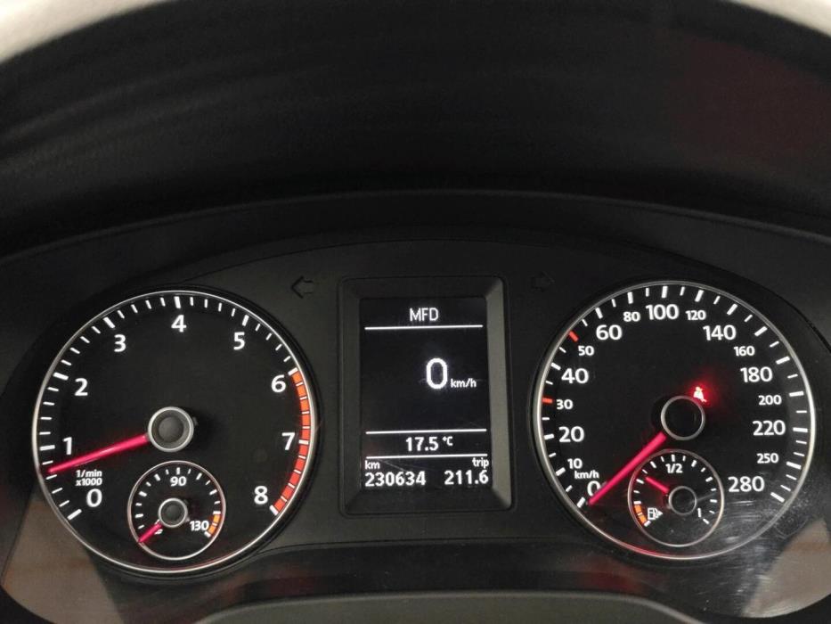 VOLKSWAGEN Jetta 2011