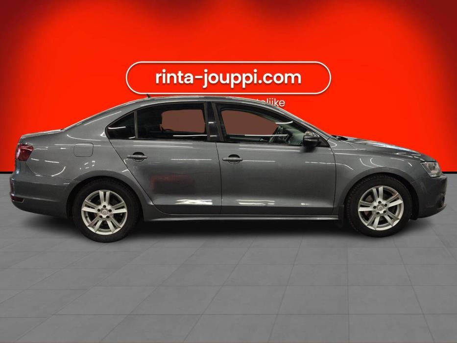 VOLKSWAGEN Jetta 2011