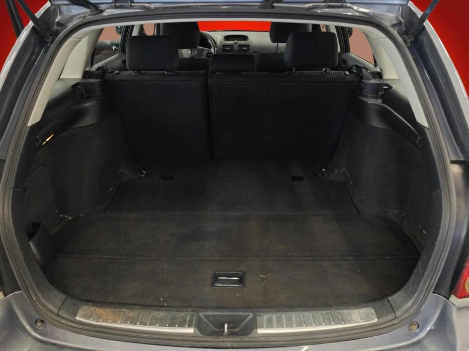TOYOTA Avensis 2004
