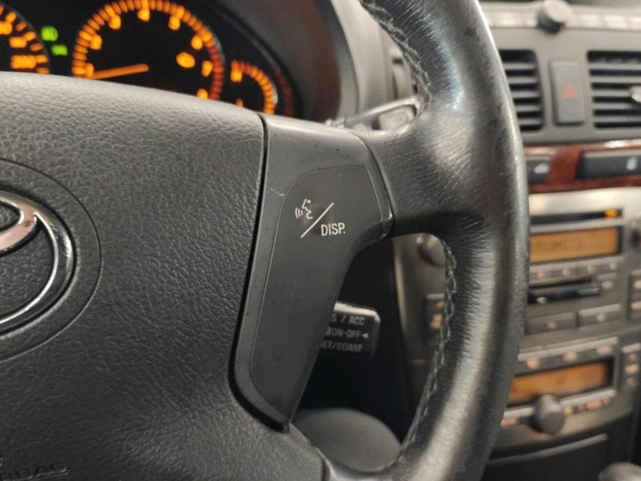 TOYOTA Avensis 2004