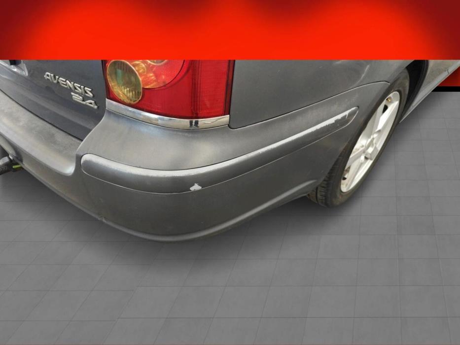 TOYOTA Avensis 2004