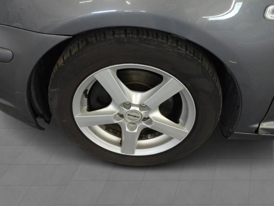 TOYOTA Avensis 2004