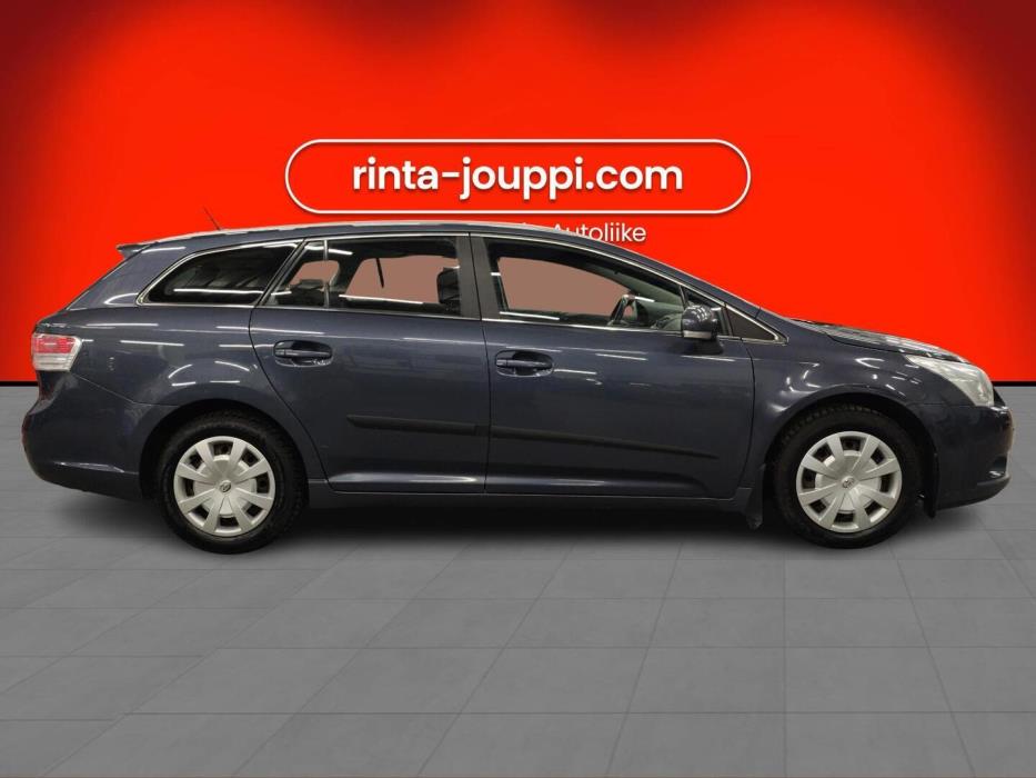 TOYOTA Avensis 2010