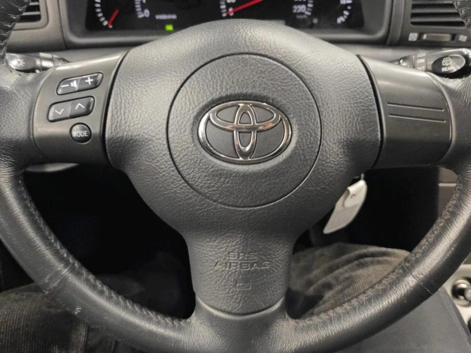TOYOTA Corolla 2005