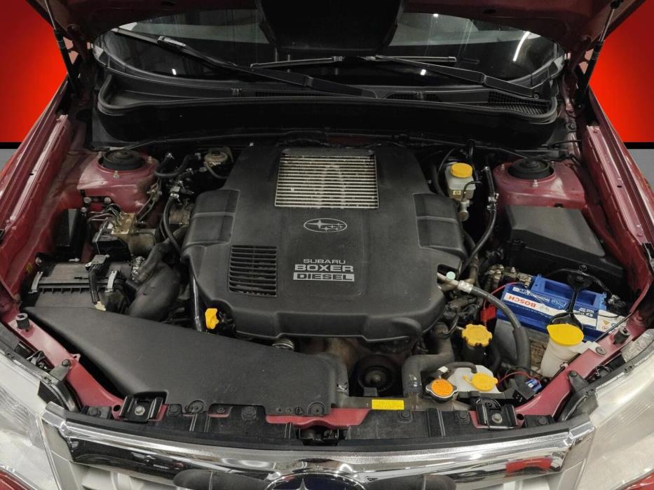 SUBARU Forester 2012