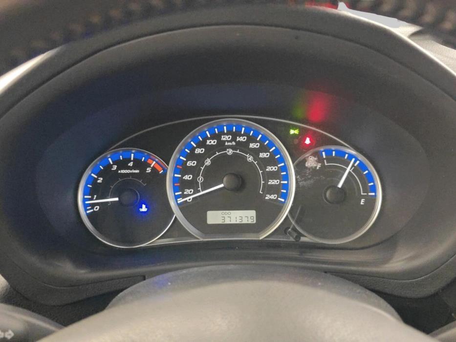 SUBARU Forester 2012