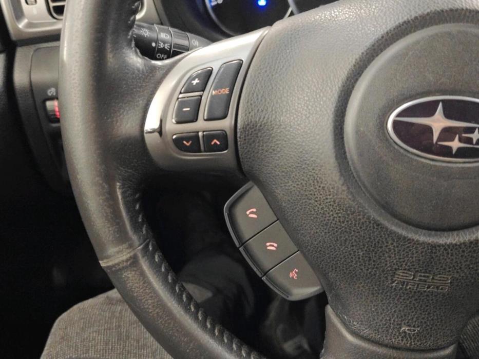 SUBARU Forester 2012