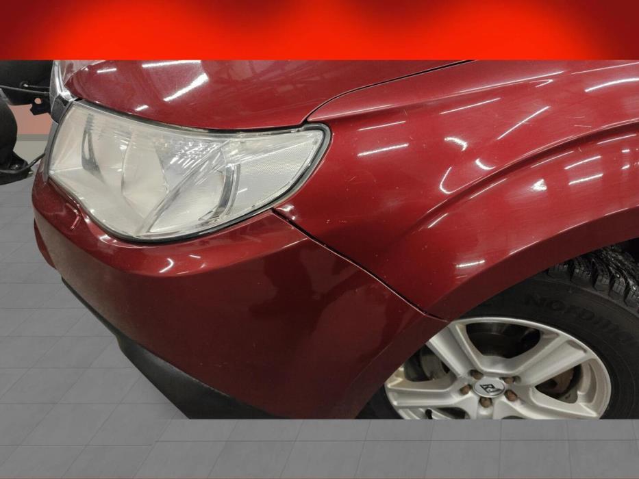 SUBARU Forester 2012