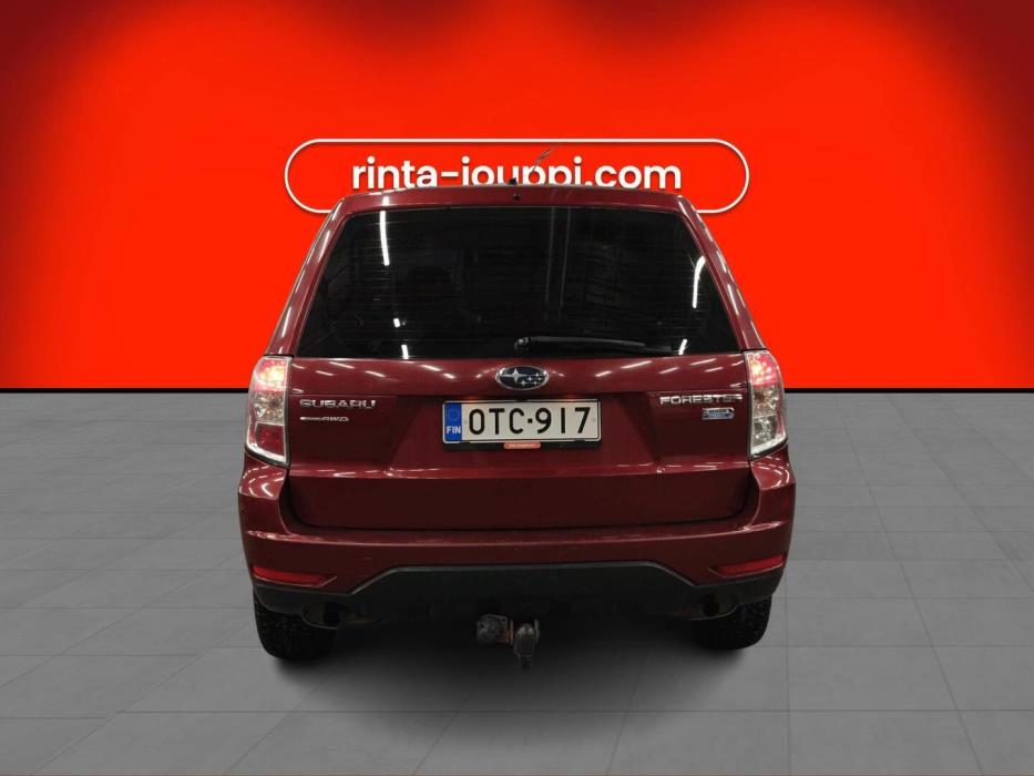 SUBARU Forester 2012