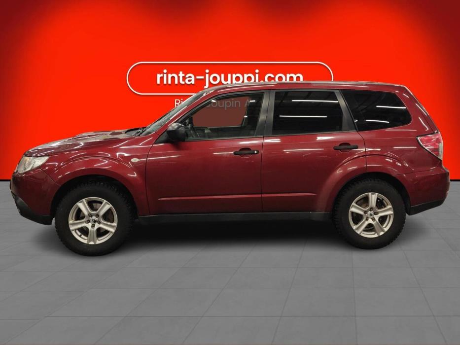 SUBARU Forester 2012