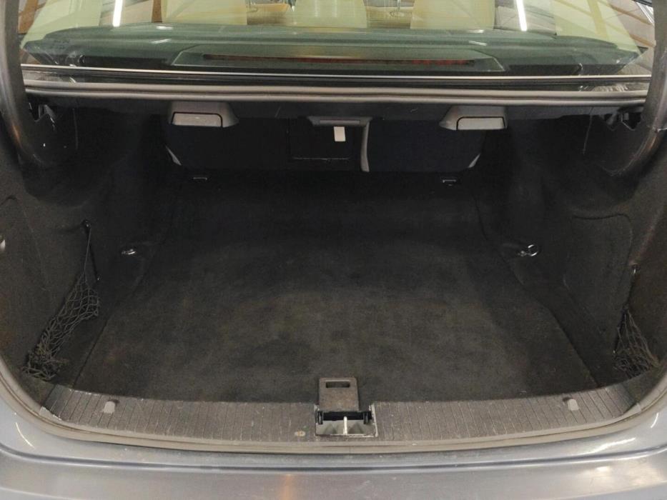 MERCEDES-BENZ E 2010