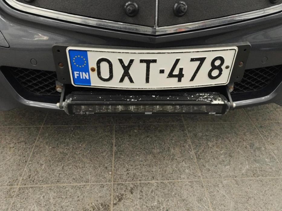 MERCEDES-BENZ E 2010