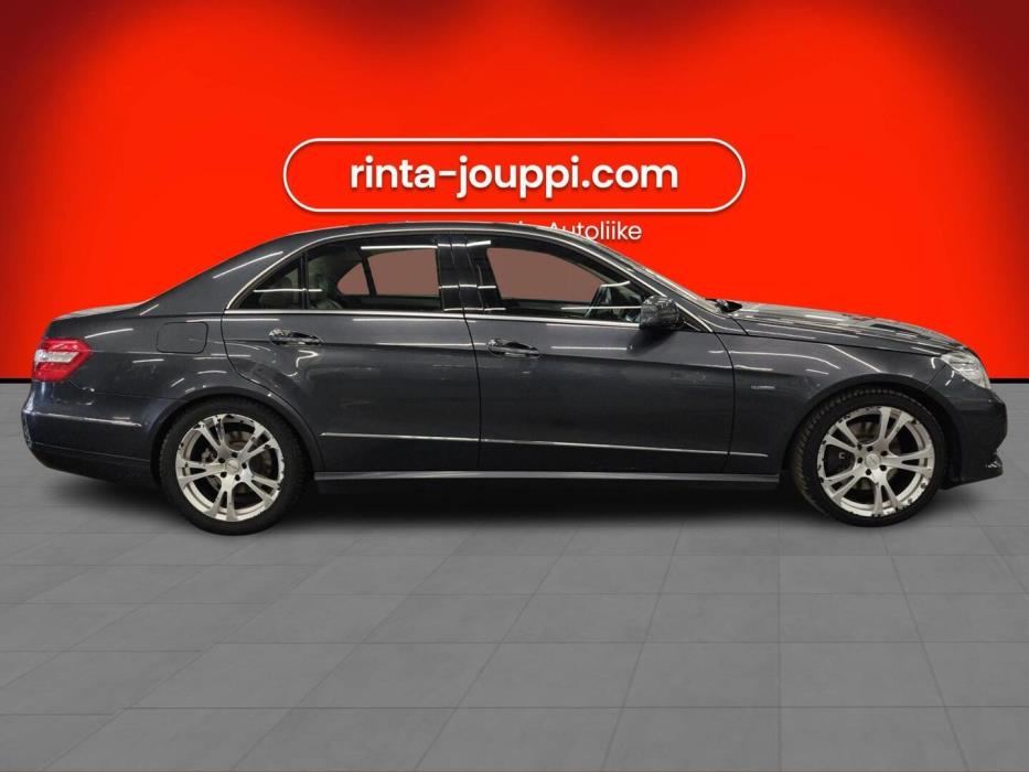 MERCEDES-BENZ E 2010