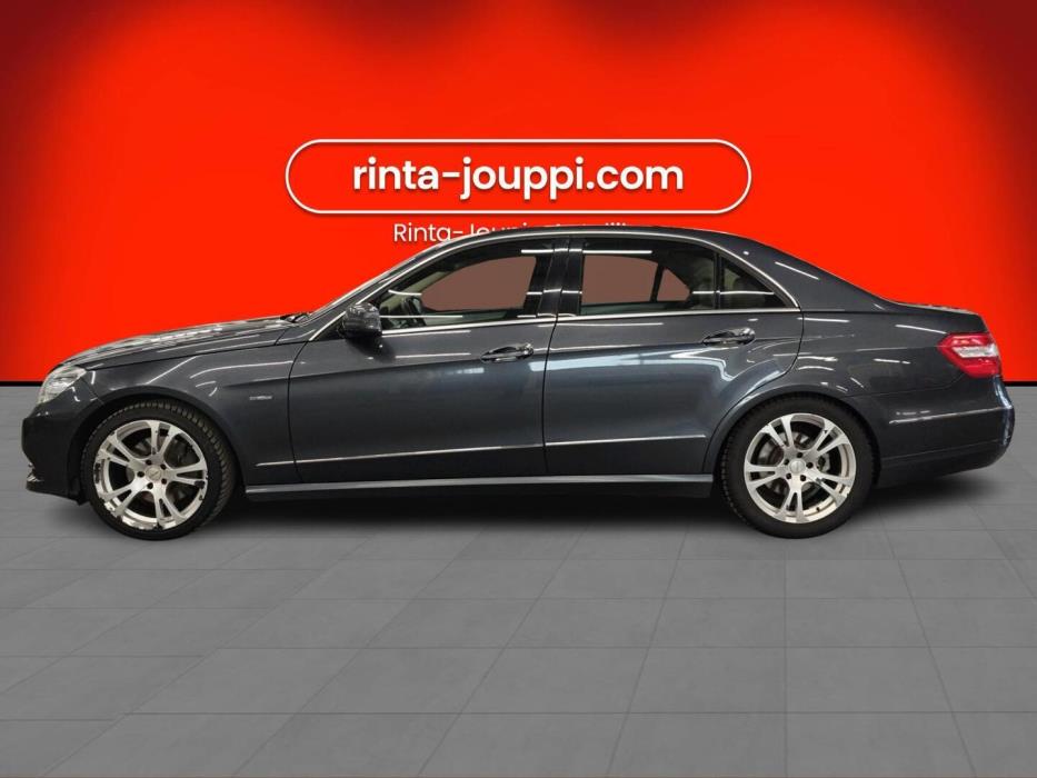 MERCEDES-BENZ E 2010