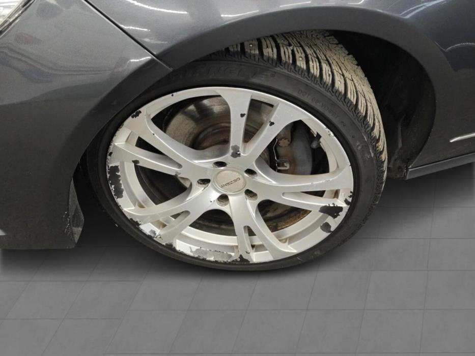 MERCEDES-BENZ E 2010