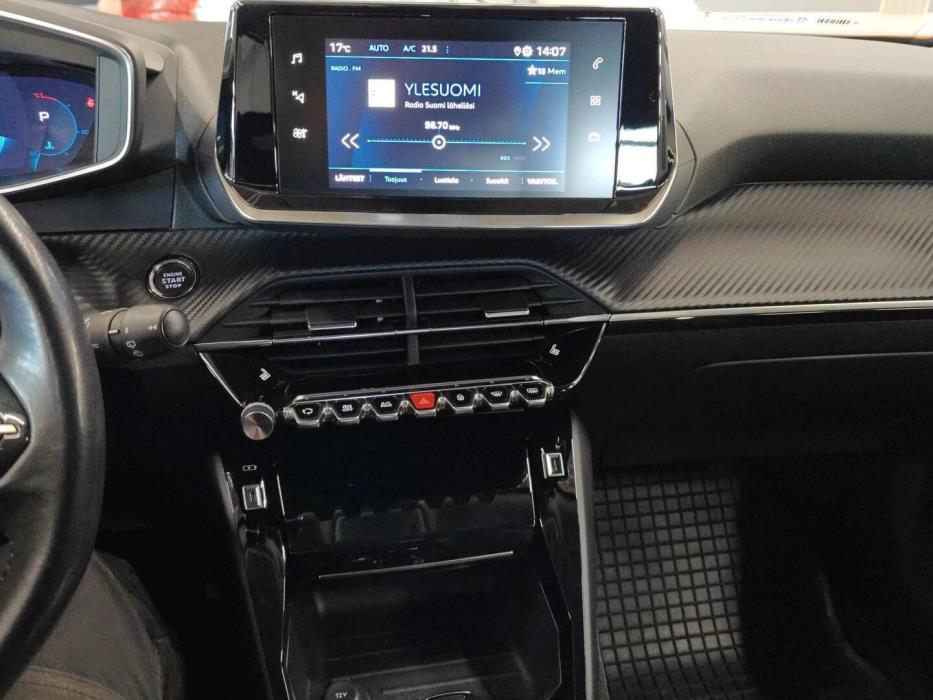 PEUGEOT 2008 2020