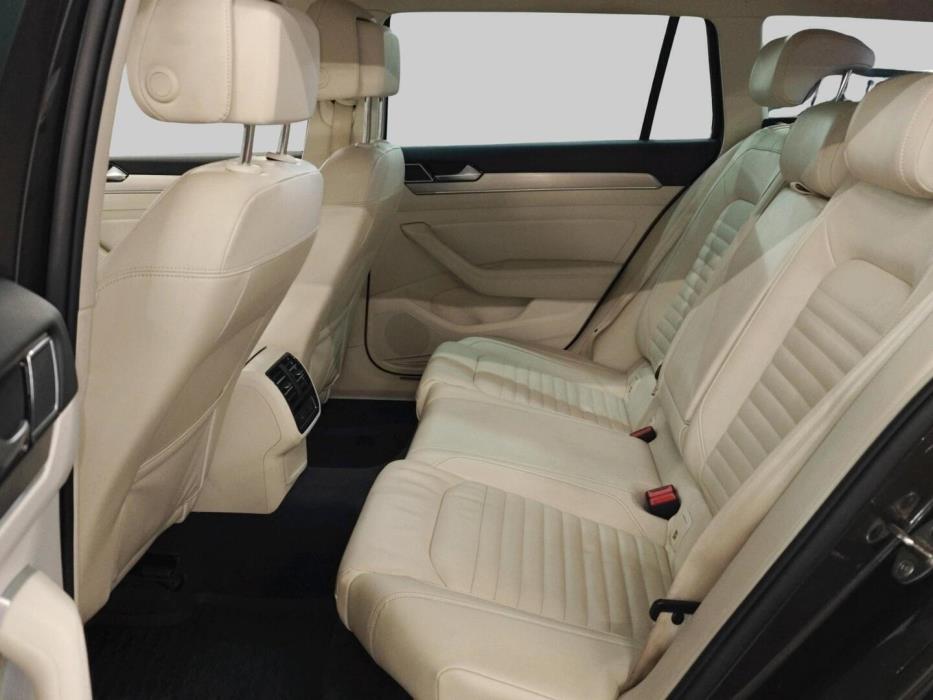 VOLKSWAGEN Passat 2018