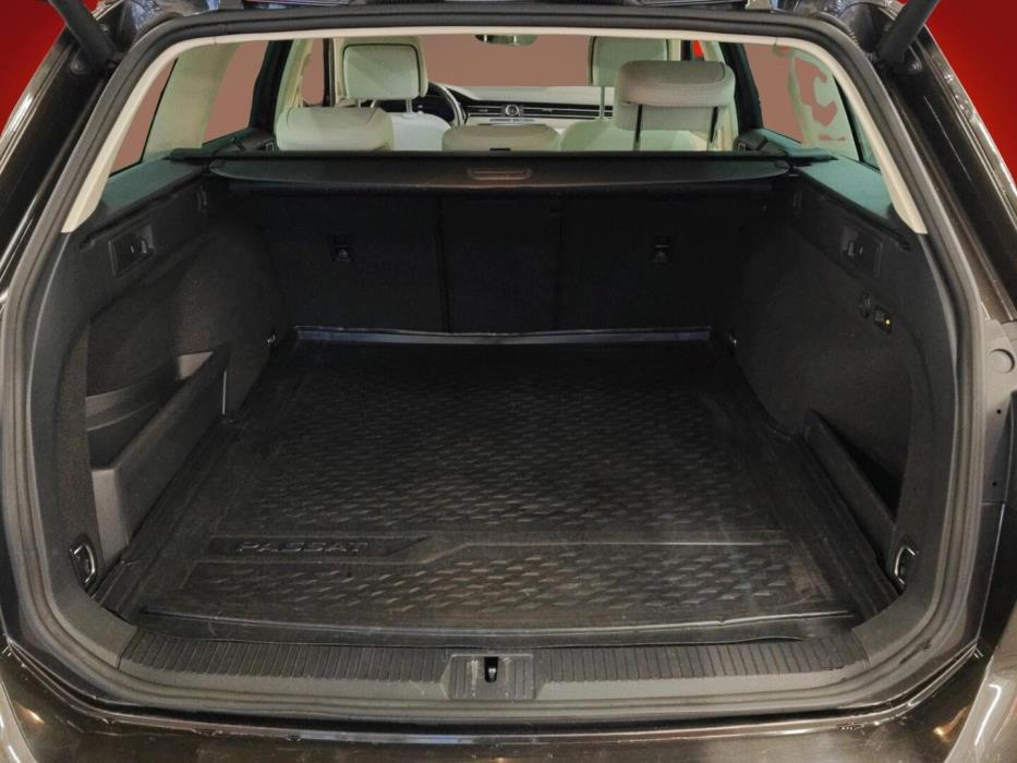 VOLKSWAGEN Passat 2018