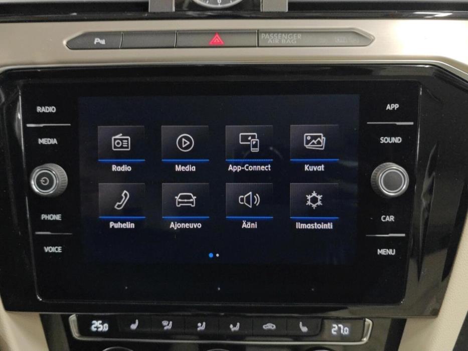 VOLKSWAGEN Passat 2018