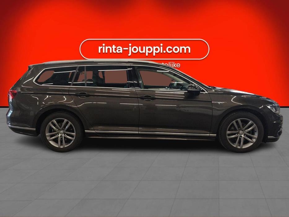 VOLKSWAGEN Passat 2018