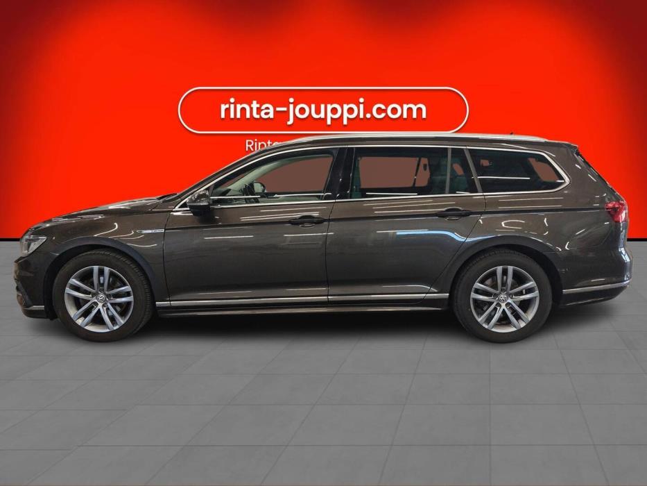VOLKSWAGEN Passat 2018