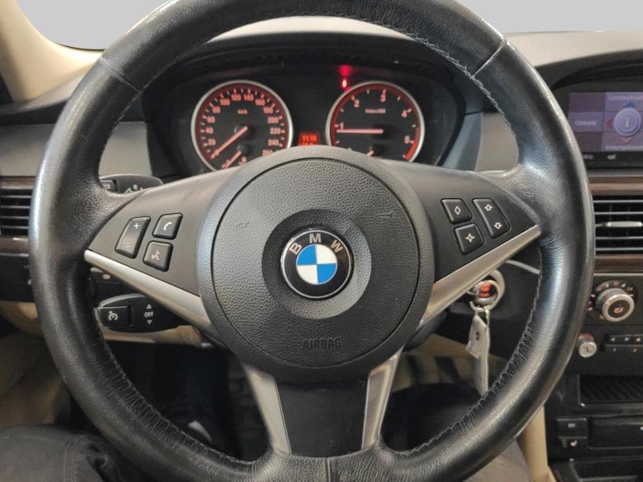 BMW 520 2009