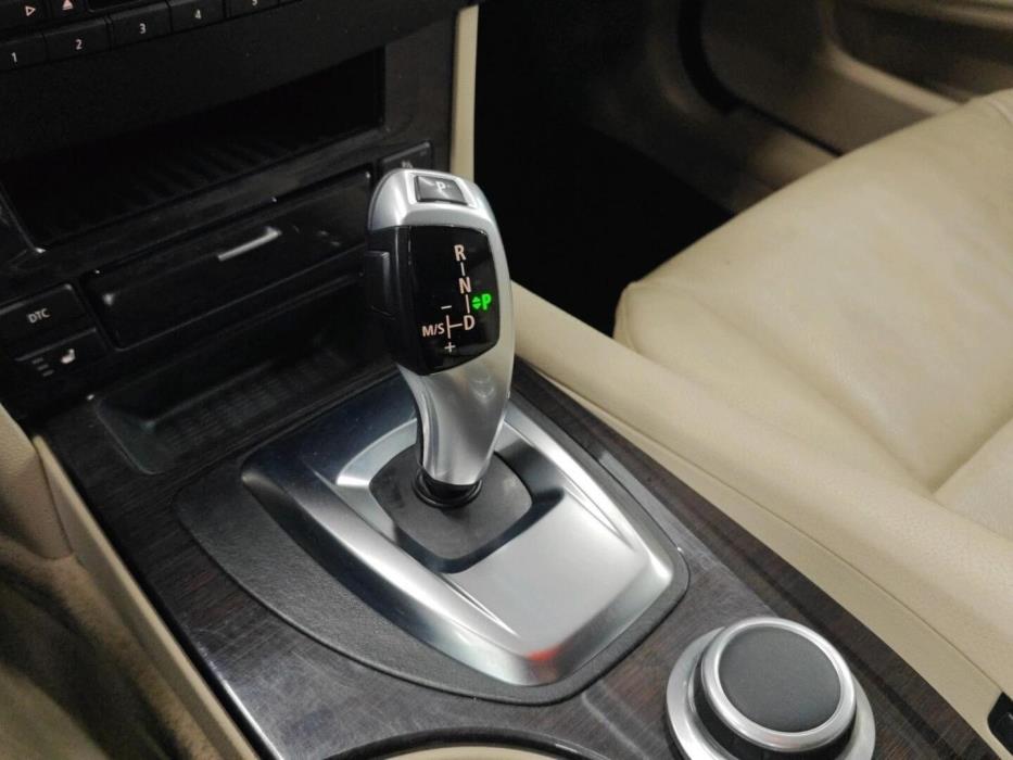 BMW 520 2009