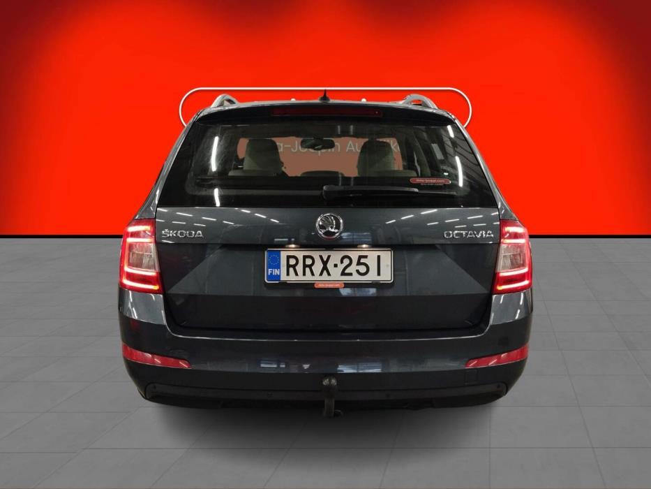 SKODA Octavia 2014