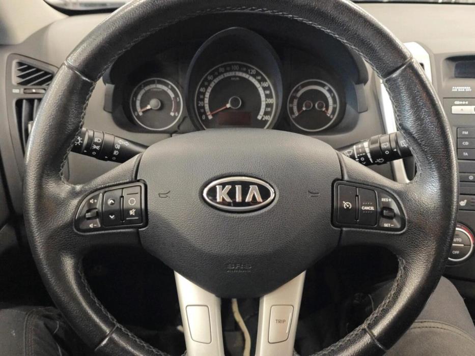 KIA cee'd 2011