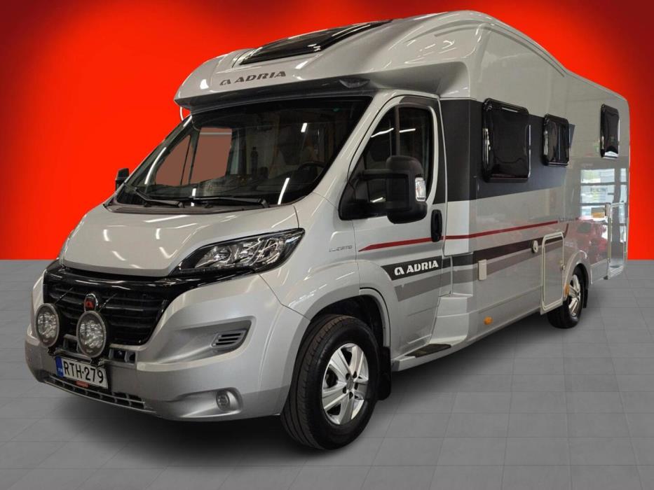 ADRIA Matrix M 670 SC 2017