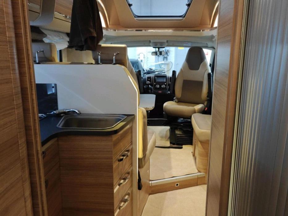 ADRIA Matrix M 670 SC 2017