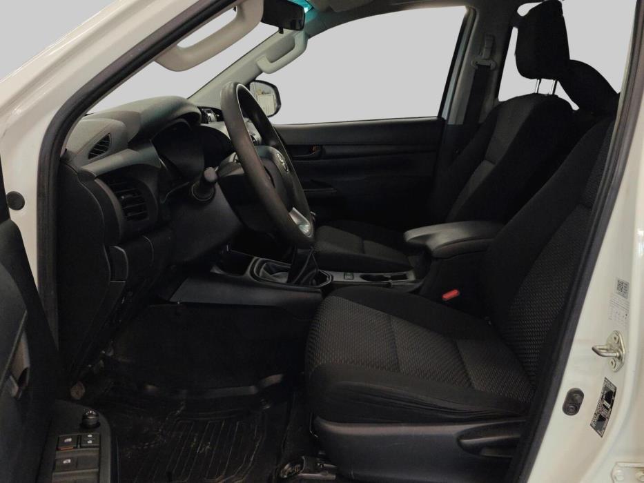 TOYOTA Hilux 2021