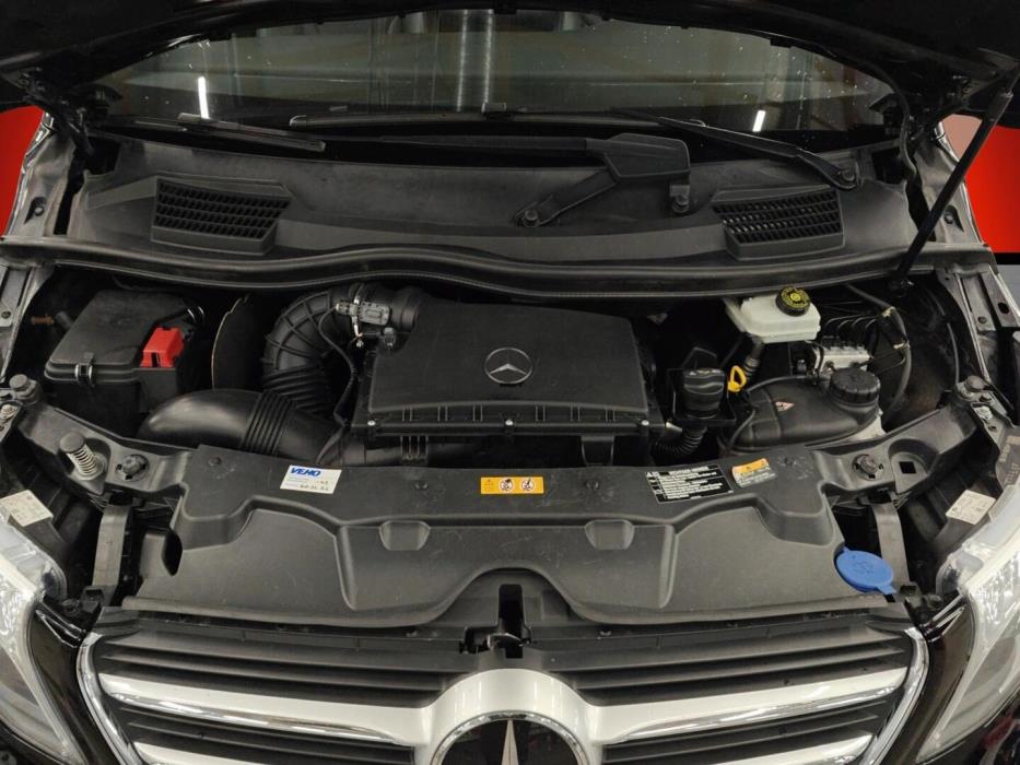 MERCEDES-BENZ V 2018