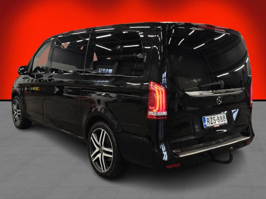 MERCEDES-BENZ V 2018