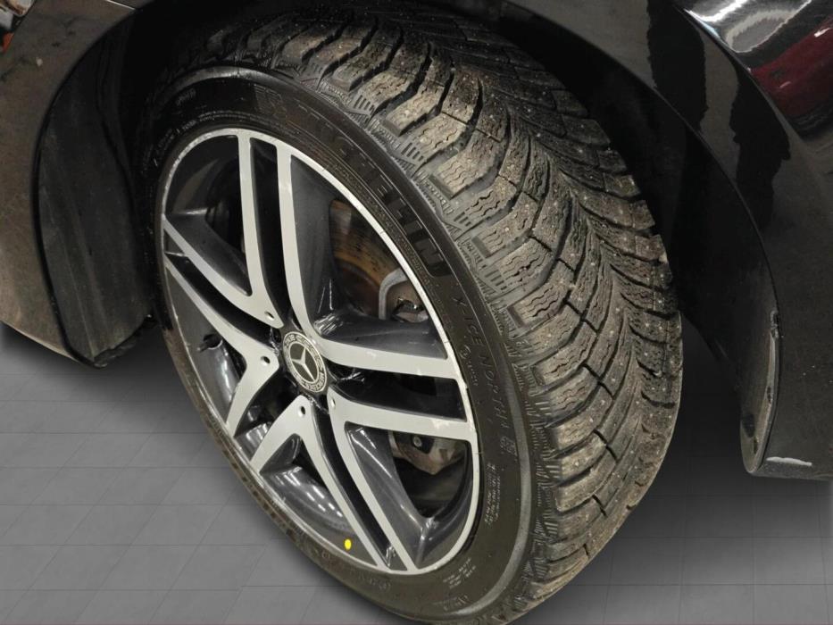 MERCEDES-BENZ V 2018