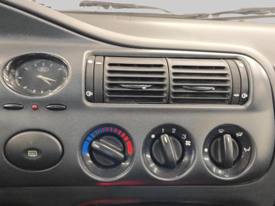 FORD Escort 1997
