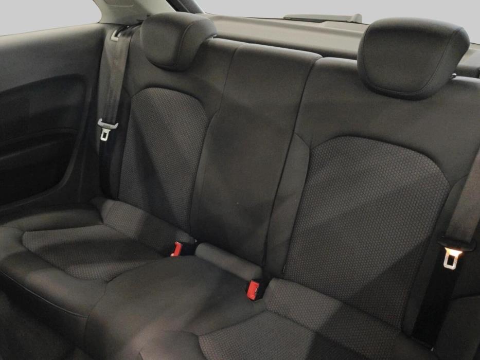 AUDI A1 2011