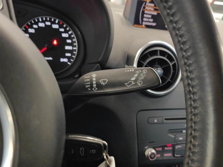 AUDI A1 2011