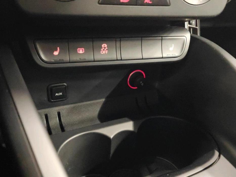 AUDI A1 2011