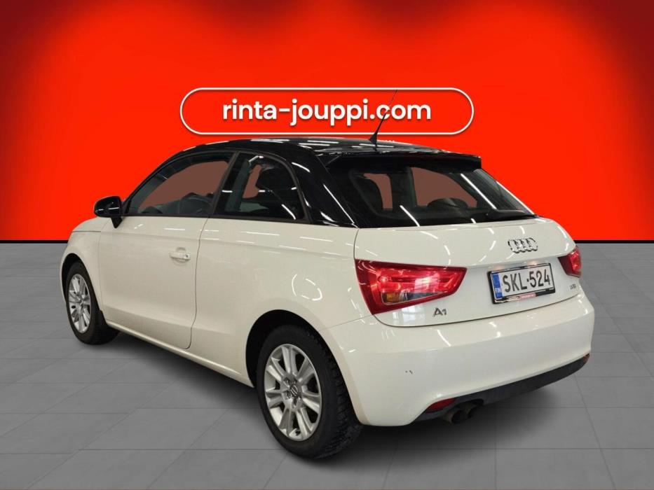 AUDI A1 2011