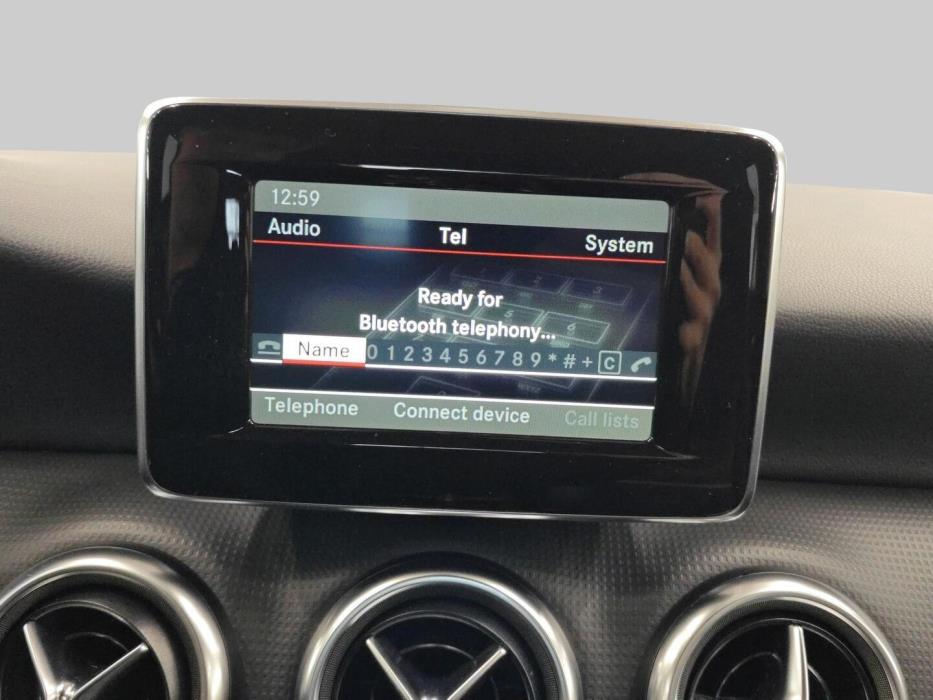 MERCEDES-BENZ A 2014