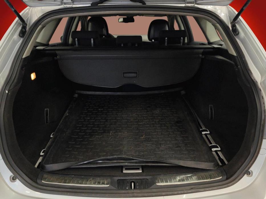 TOYOTA Avensis 2010